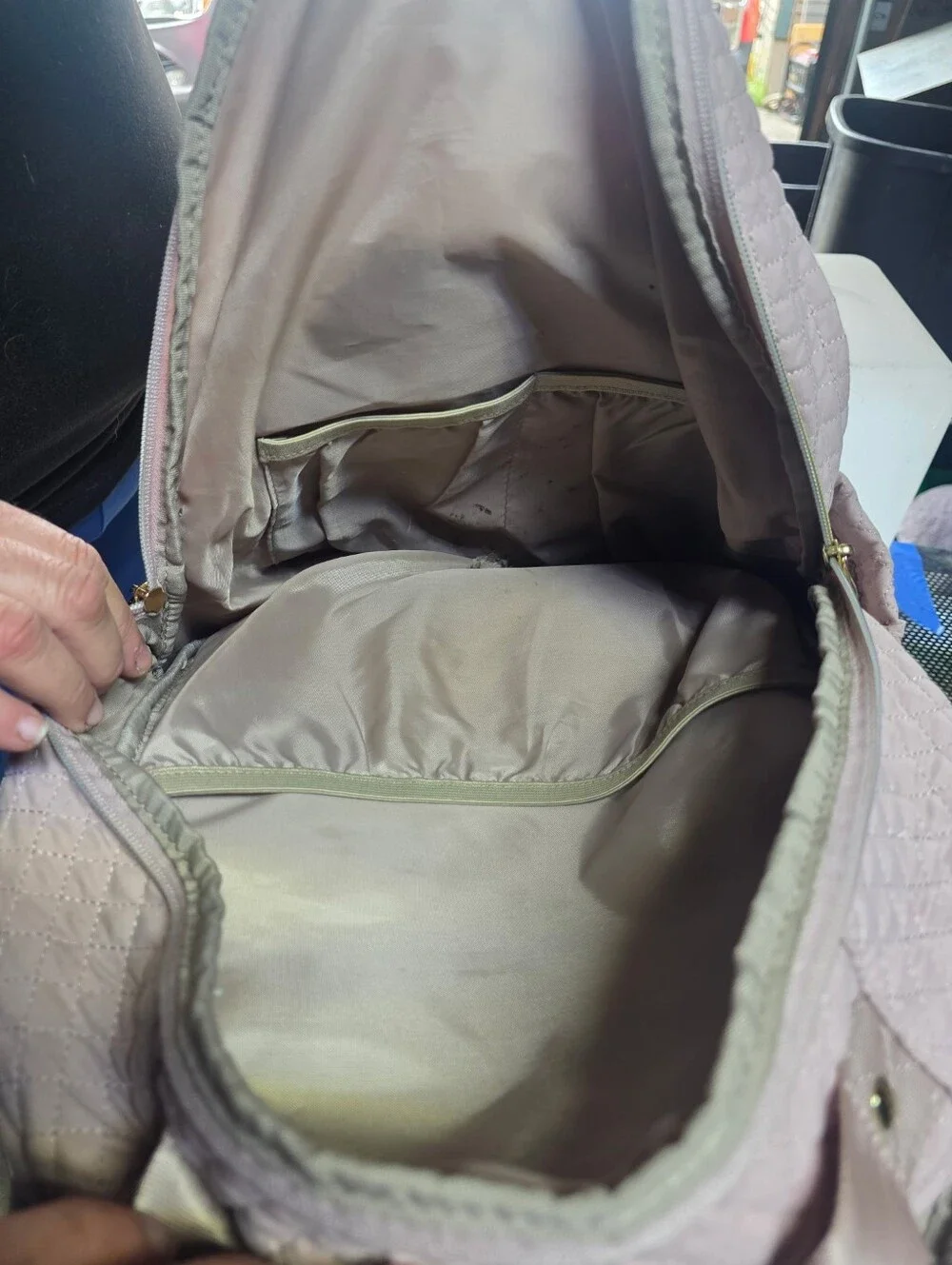 Light Flight compact quilted